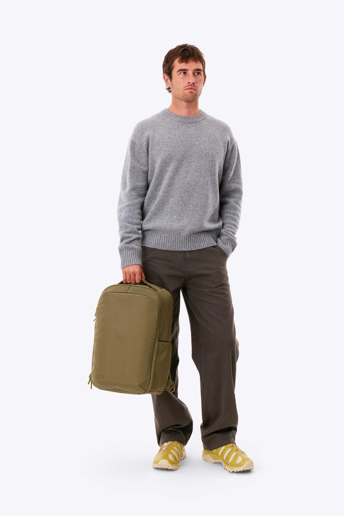Il Pro Travel Backpack in Khaki