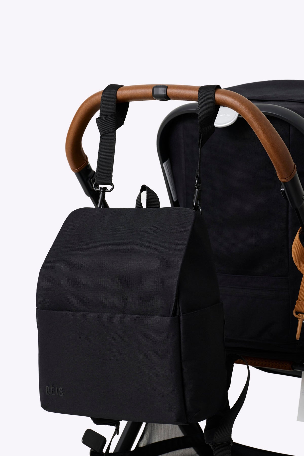Der Everyday Wickelrucksack aus schwarzem Nylon