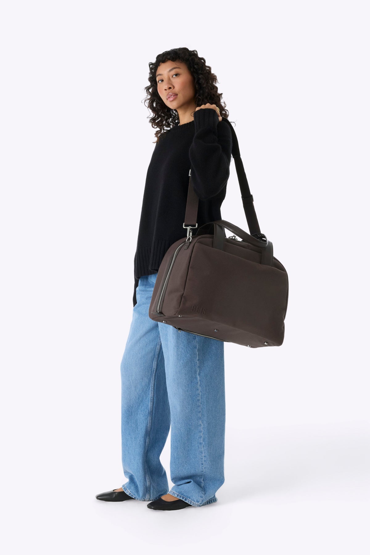 La bolsa de viaje en espresso