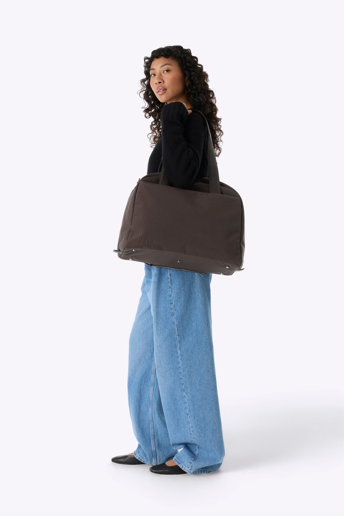 La bolsa de viaje en espresso