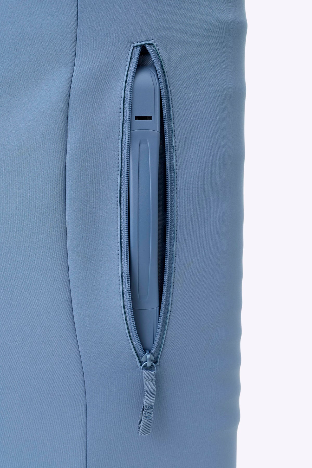 Hybrid-Handgepäckhülle in Dusty Blue