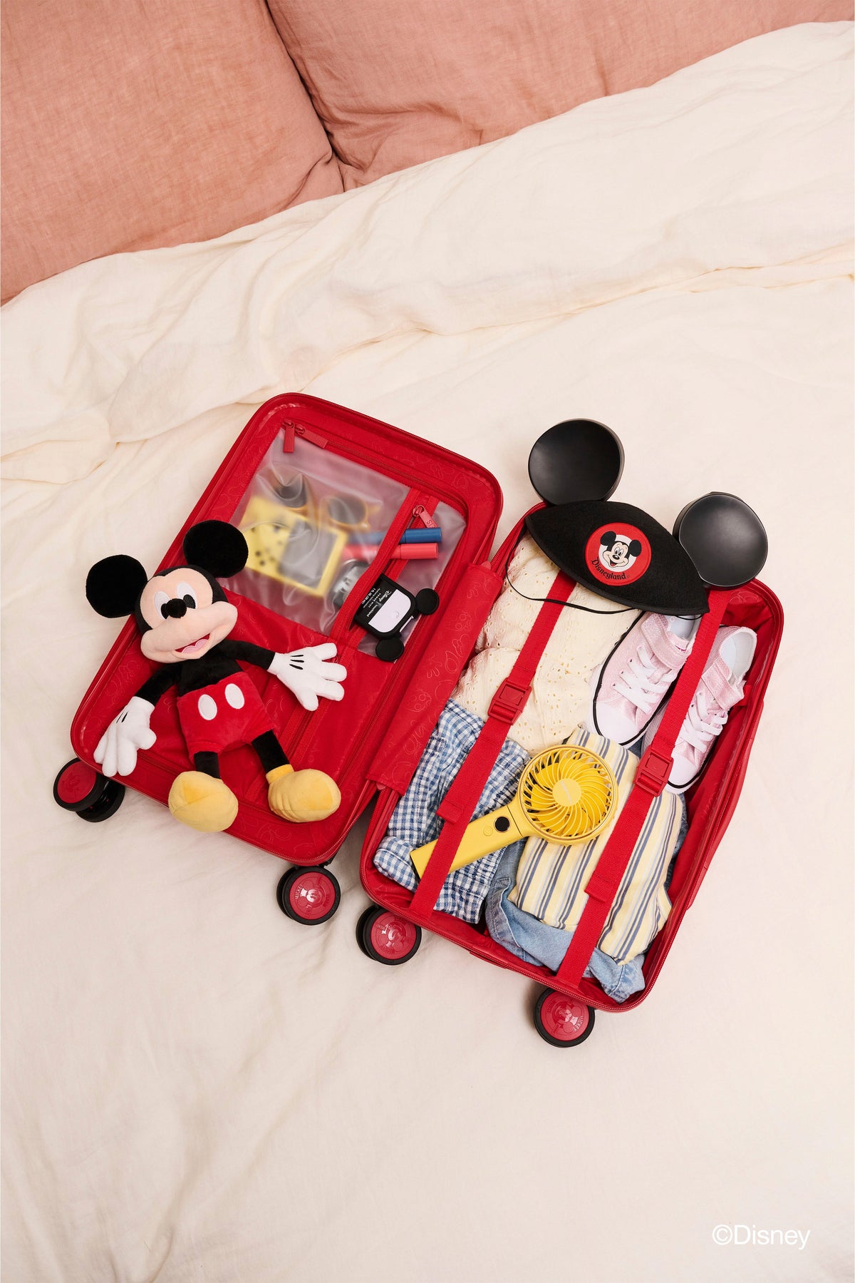 Valise cabine à roulettes Disney, modèle Mickey Mouse rouge