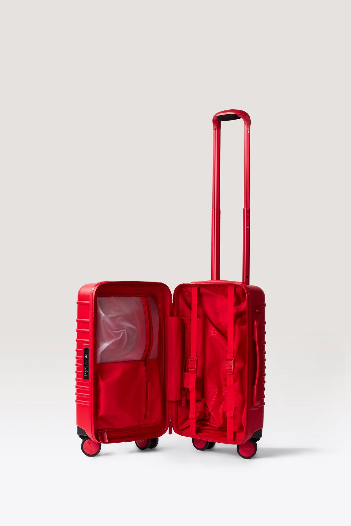 Valise cabine à roulettes Disney, modèle Mickey Mouse rouge