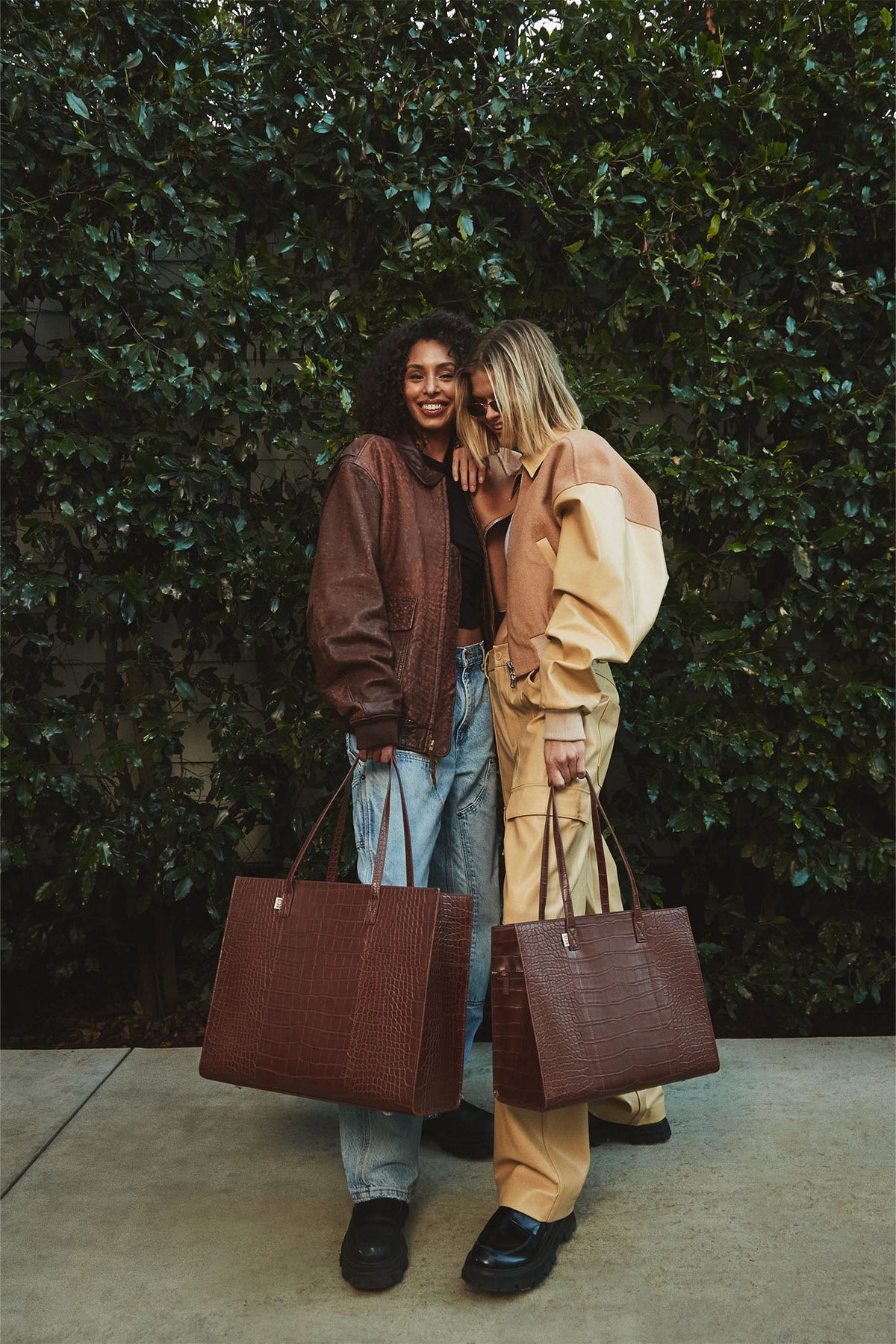 El bolso tote grande en Maple Croc