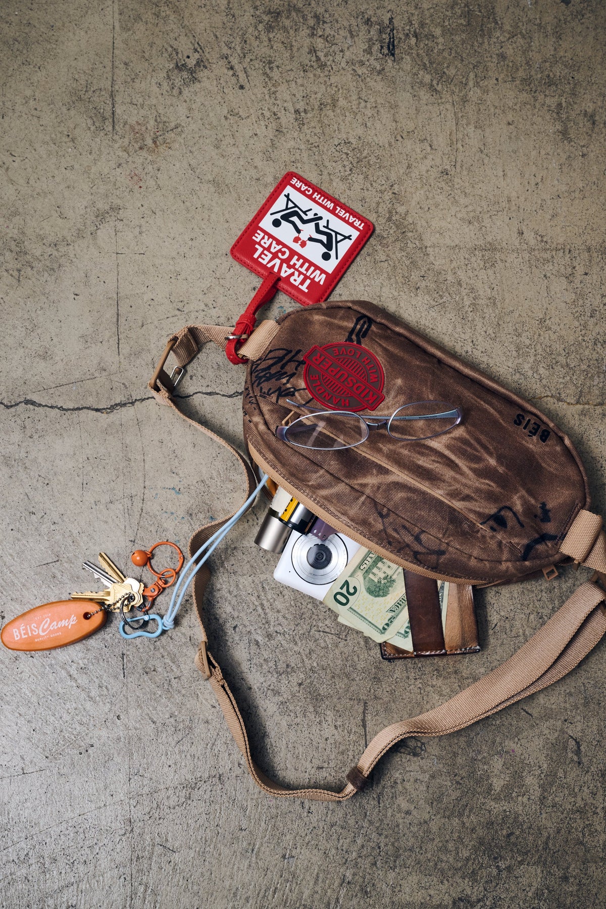 BÉIS x KidSuper Pro Travel Crossbody in Cargo