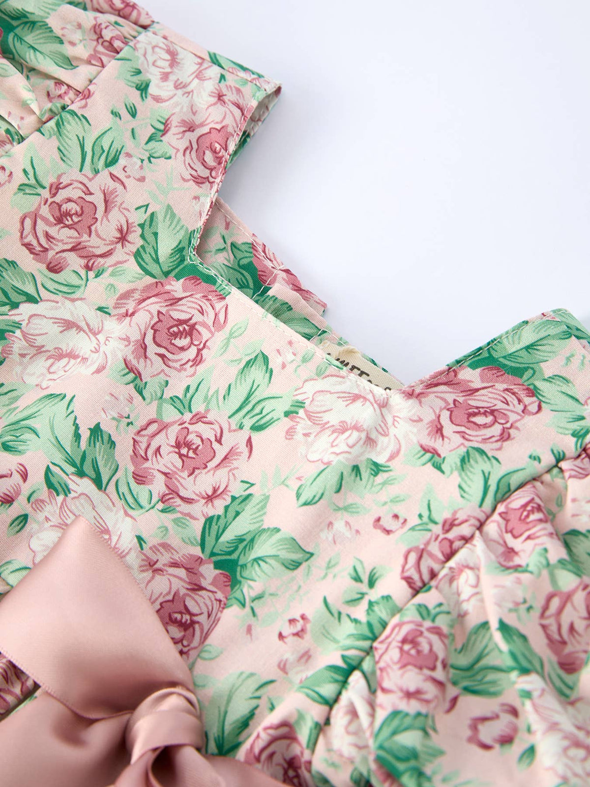 Pelele para bebé niña en rosa vintage