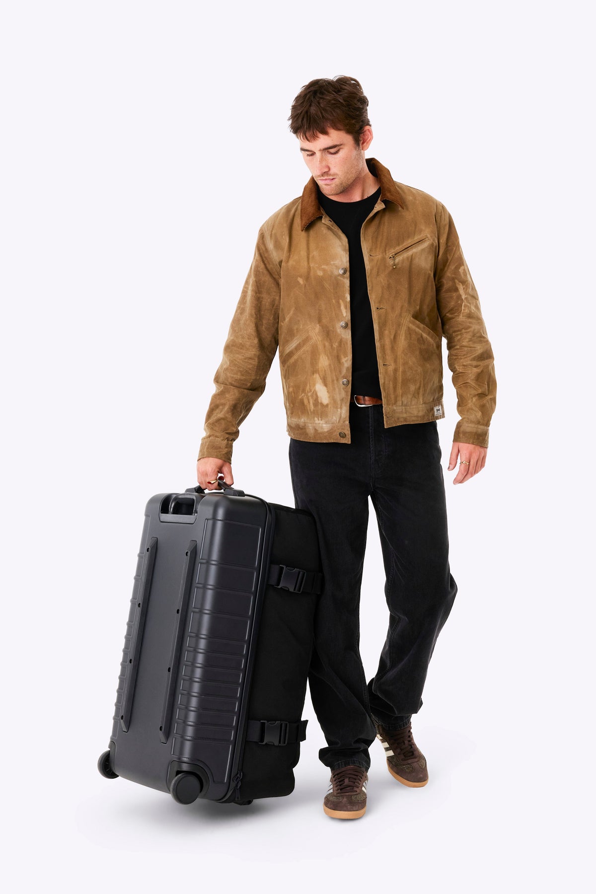 Le sac de voyage à roulettes Pro Check-In en noir