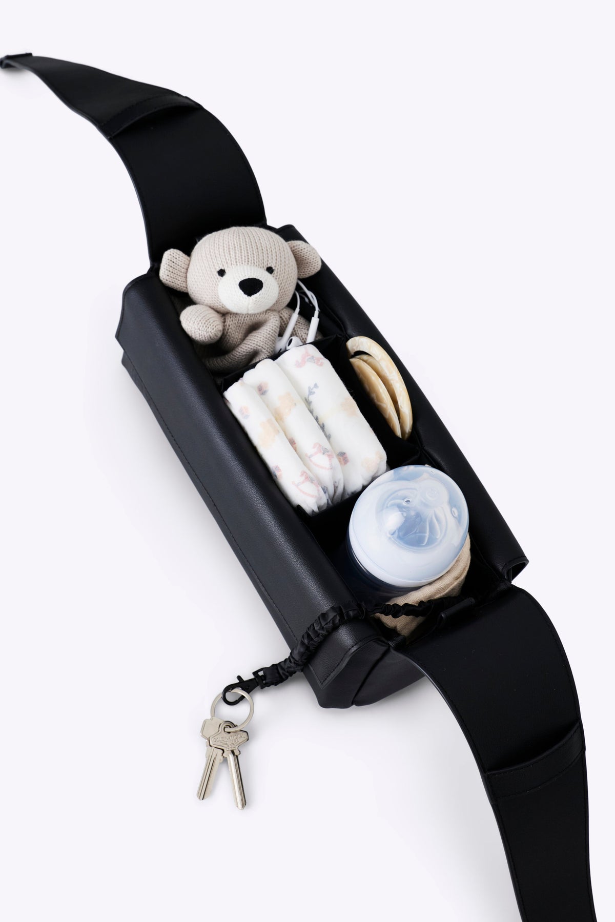 El organizador convertible para cochecito en negro