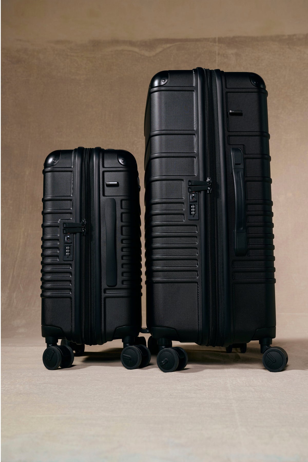 Der Hybrid Check-In Roller in Schwarz