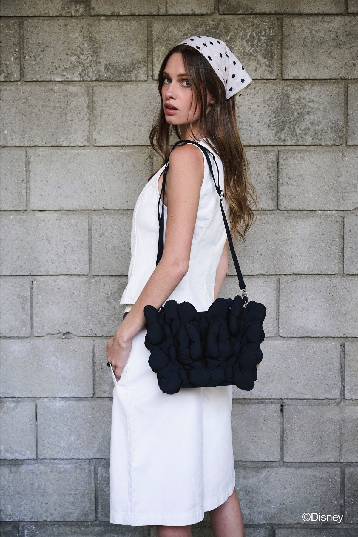 La Minnie Bow Handbag in Nero
