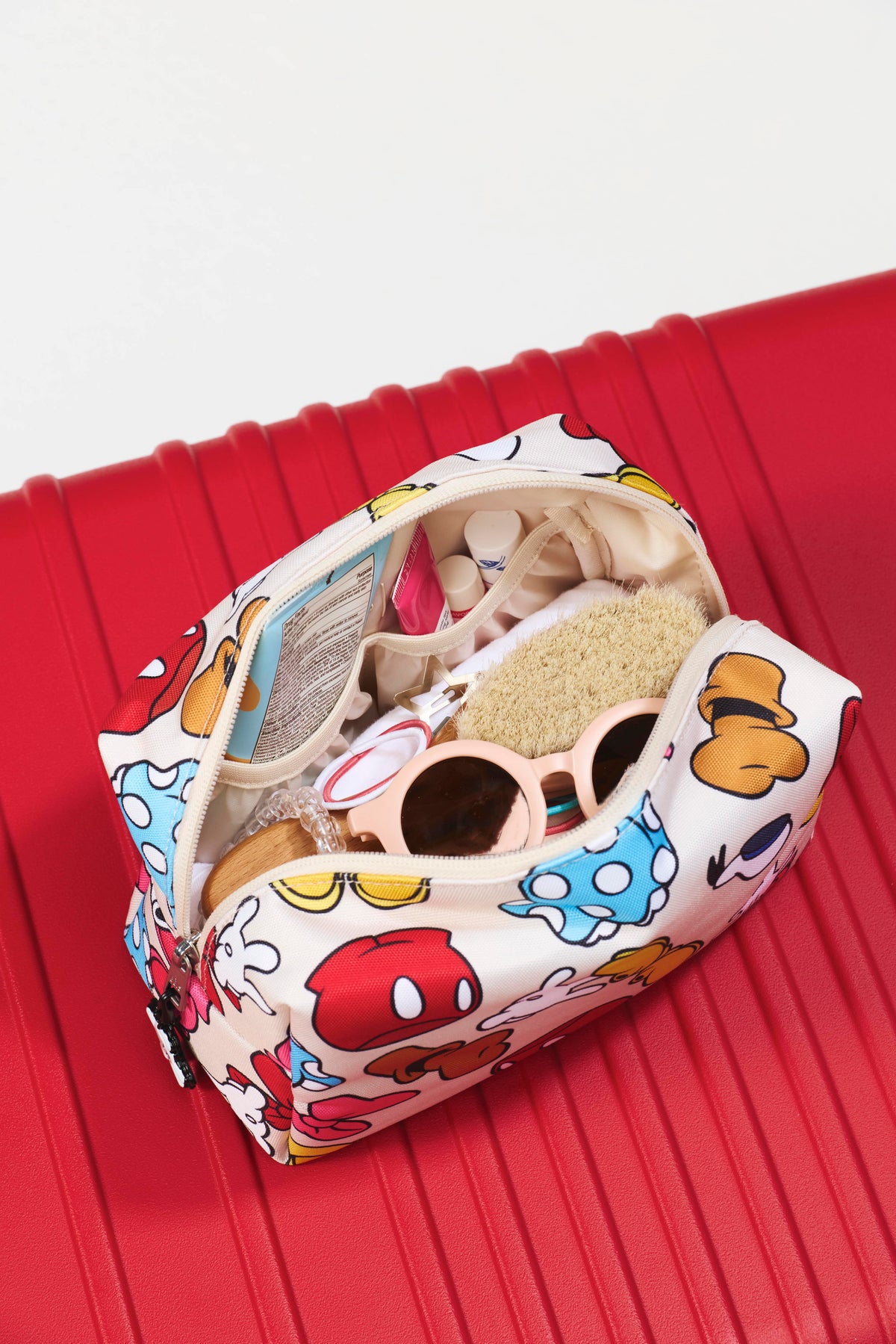 La pochette da viaggio Disney in Mickey & Friends