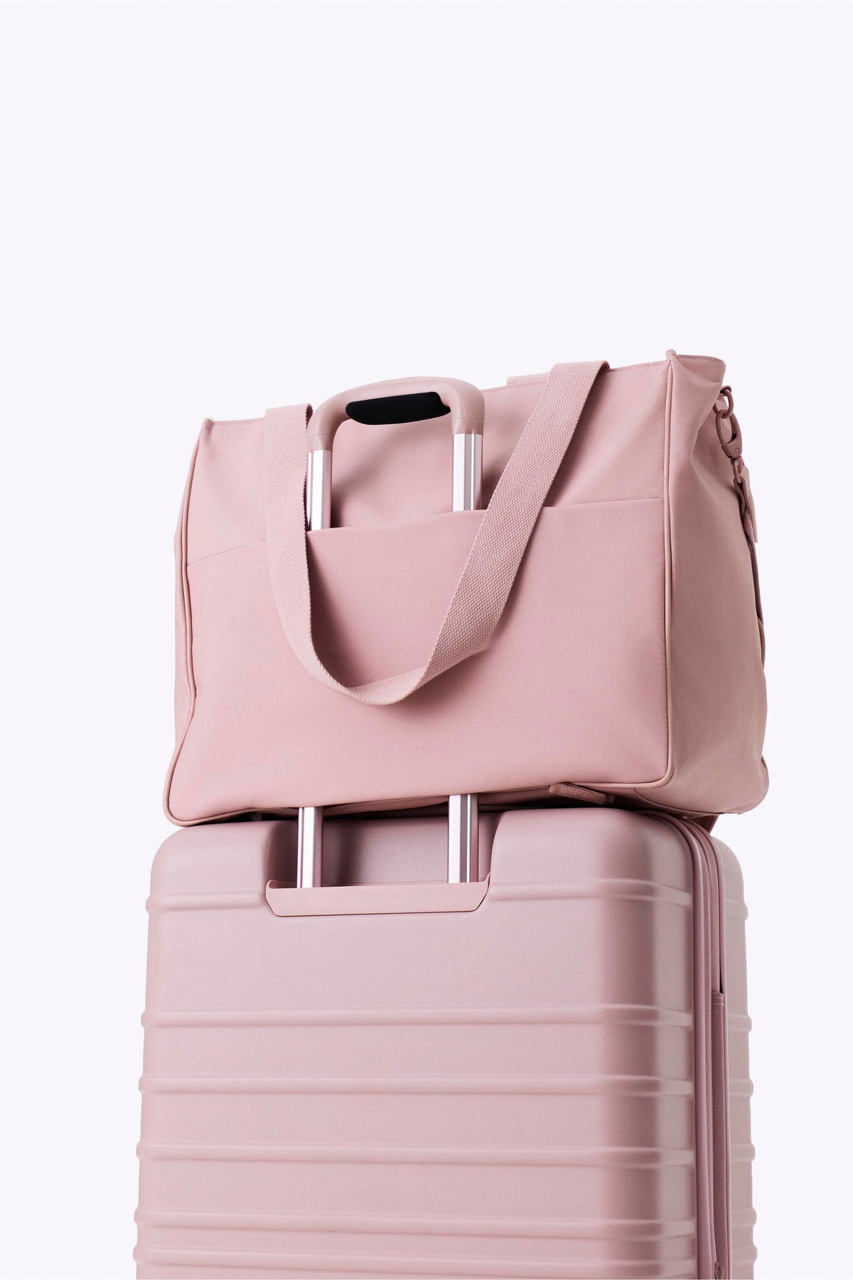 Die East To West Tote in Atlas Pink